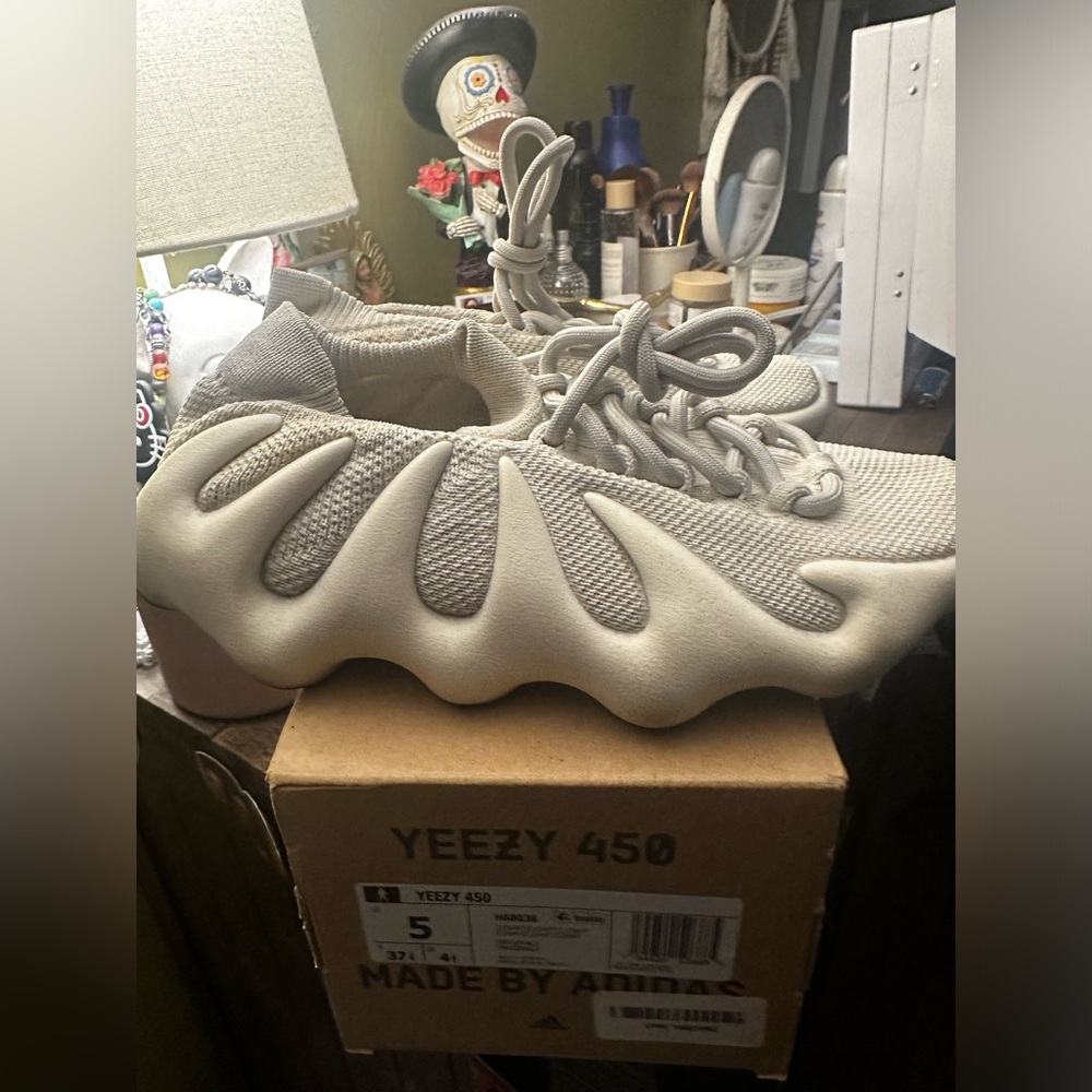 Yeezy 450 - Cloud